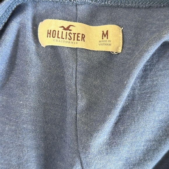 Hollister Tshirt - Picture 4 of 4